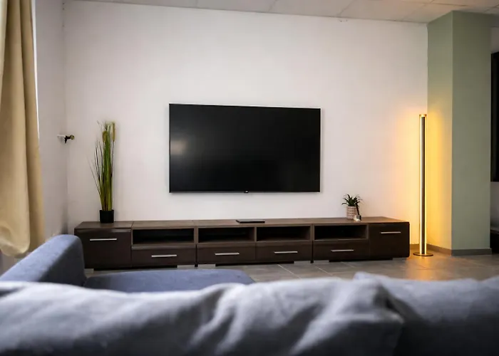 아파트 Modernes Im Herzen Von Gehrden, Whirlpool, Billard, Contactless Check-in